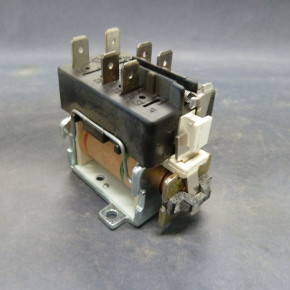 Relais m. 2 Schaltenden f. E/A-Schalter (Typ JD2) - 230V