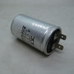 Kondensator   4uF/400V, 60x35mm, Steckanschluß